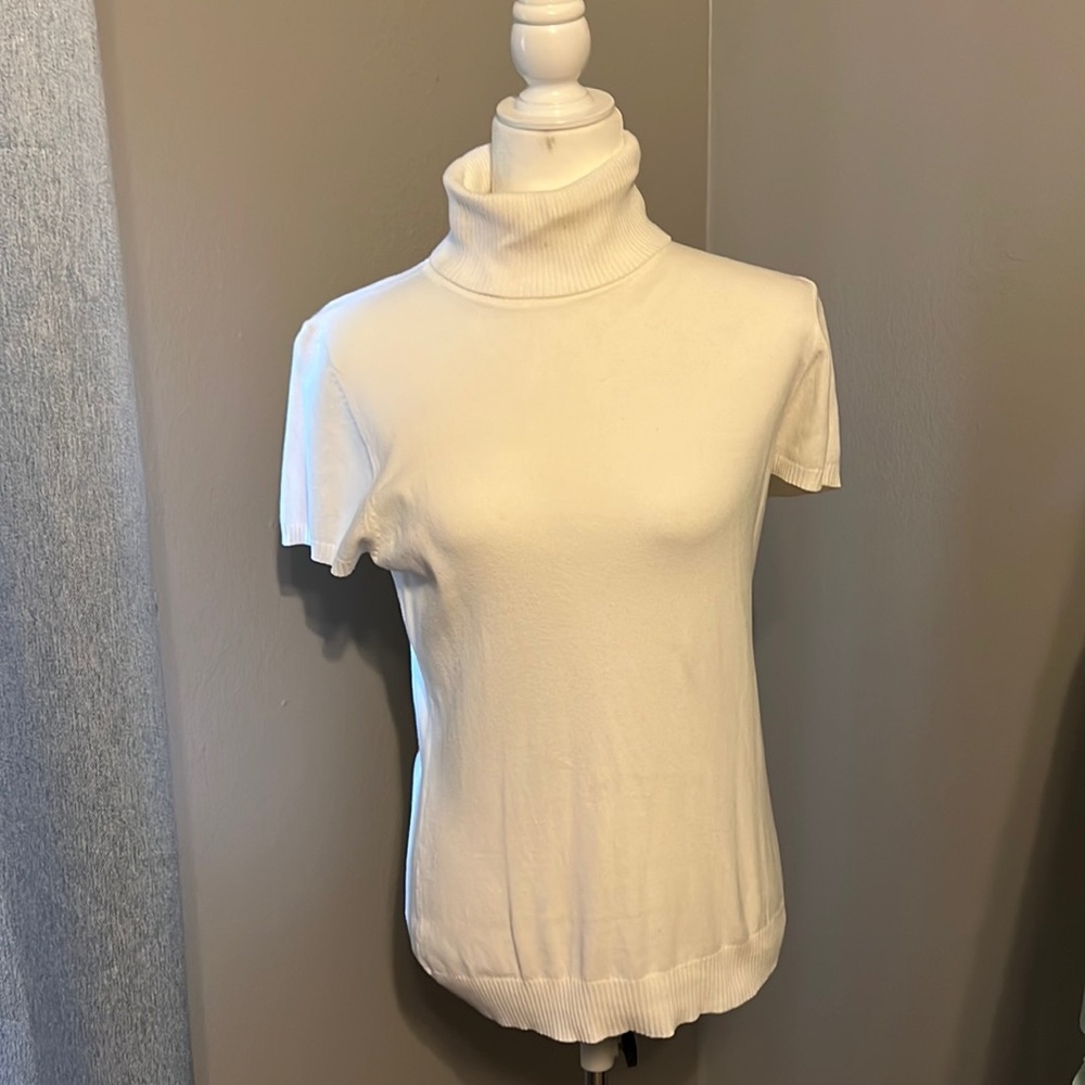 Takeout Ladies White XL short sleeve turtleneck